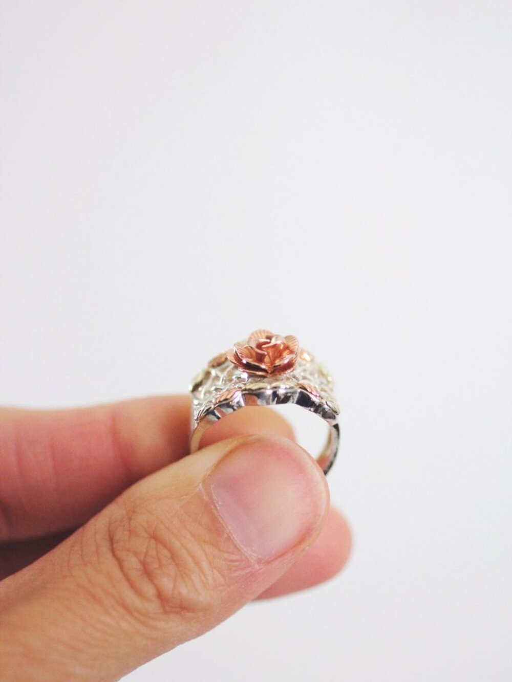 Vintage Black Hills Gold Carved Rose Basket-Weave Ring Sterling Silver 12k Rose - Picture 8 of 12